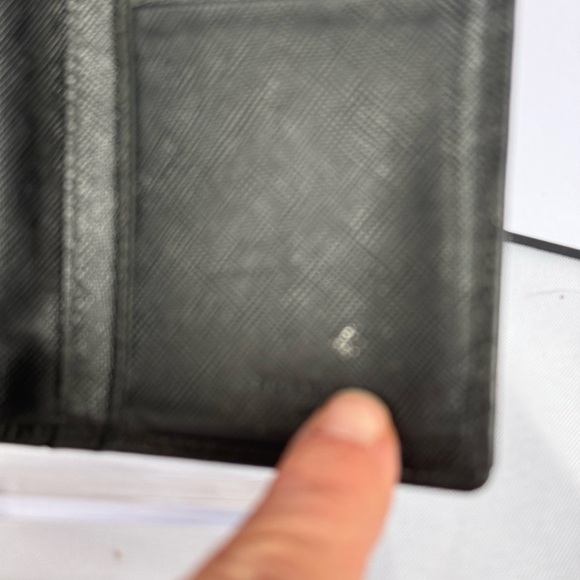 Prada - Picture 6 of 6